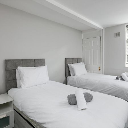 Benoit Apartments Manchester Bagian luar foto