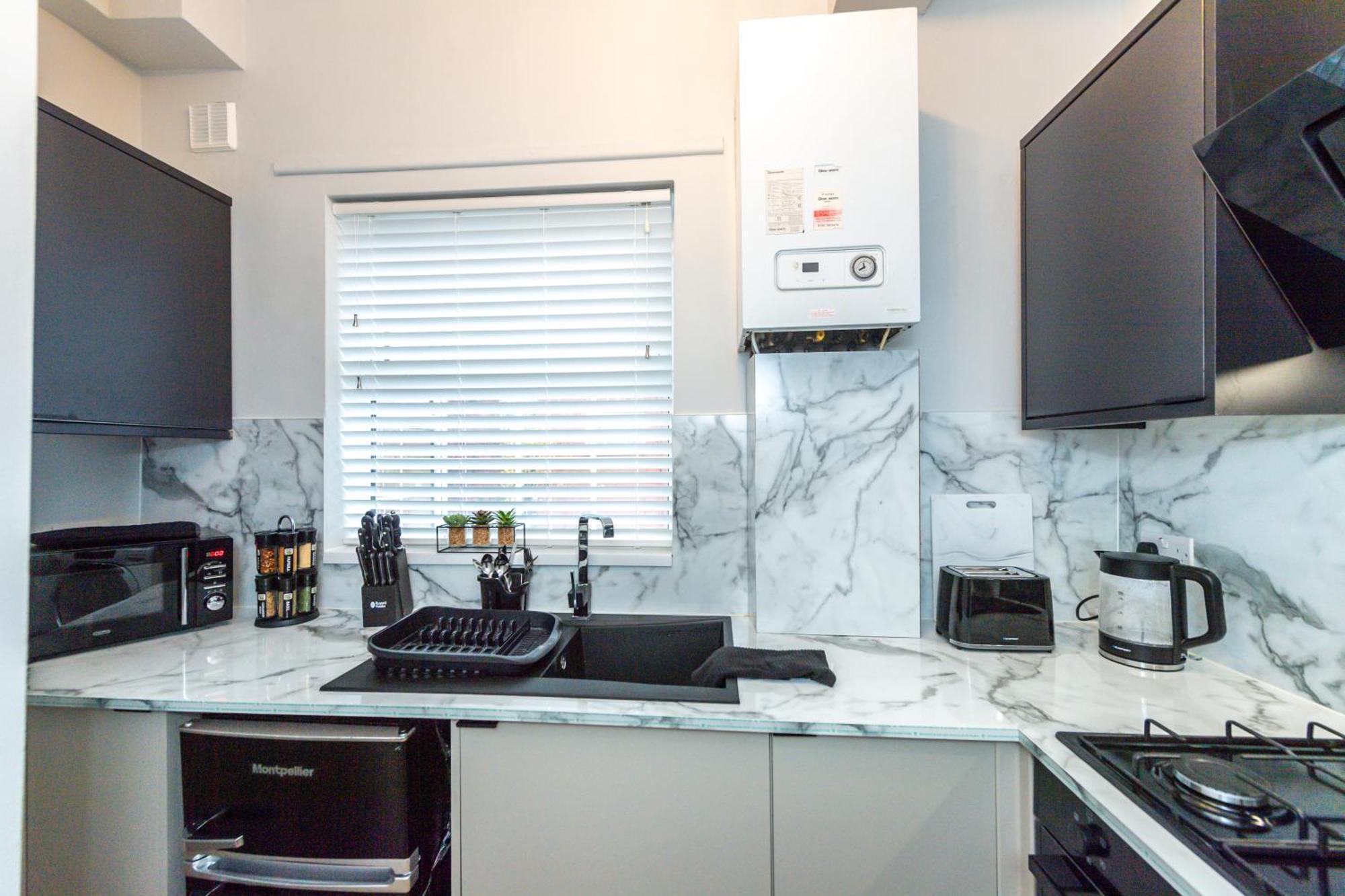 Benoit Apartments Manchester Bagian luar foto
