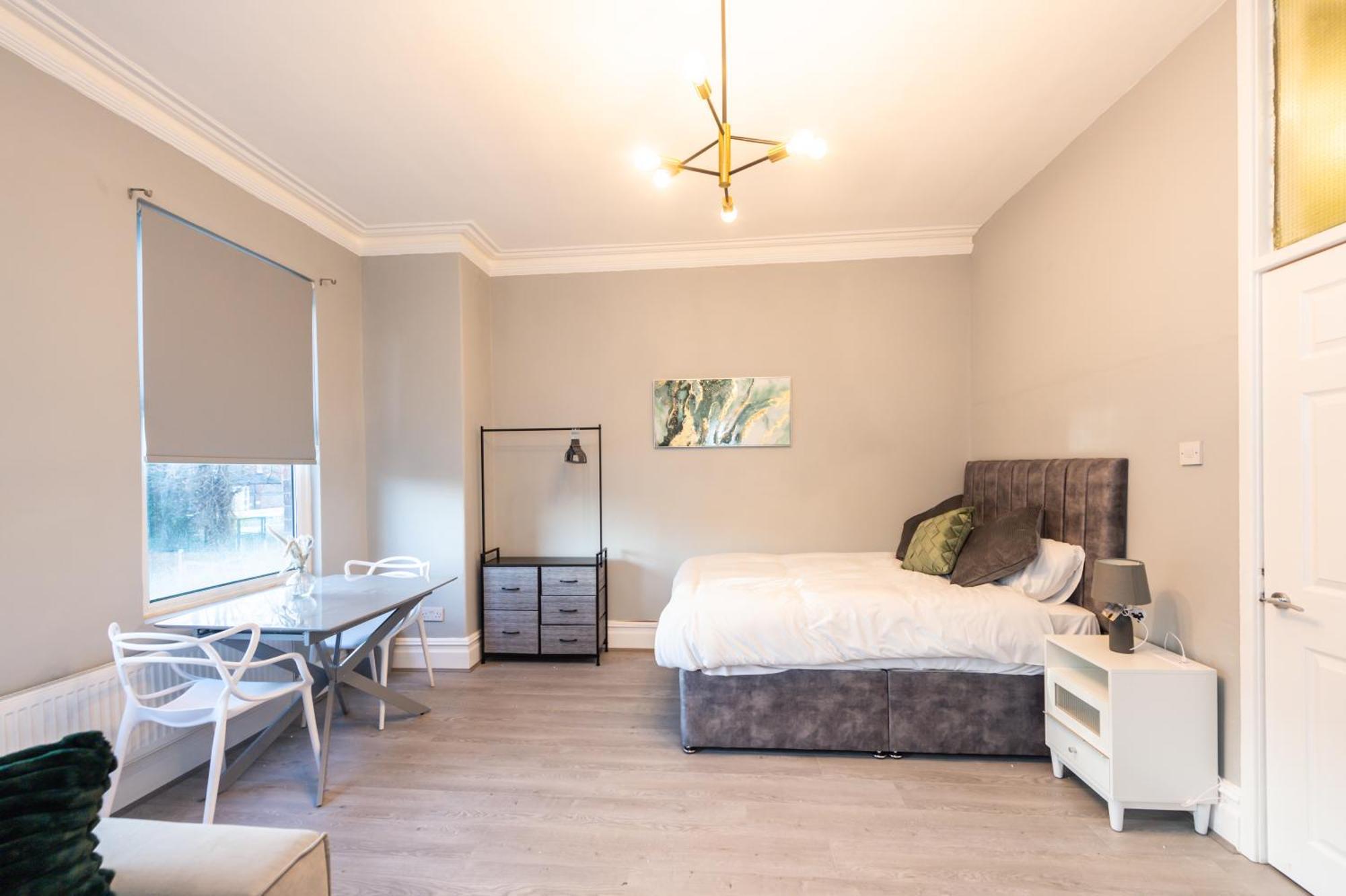 Benoit Apartments Manchester Bagian luar foto