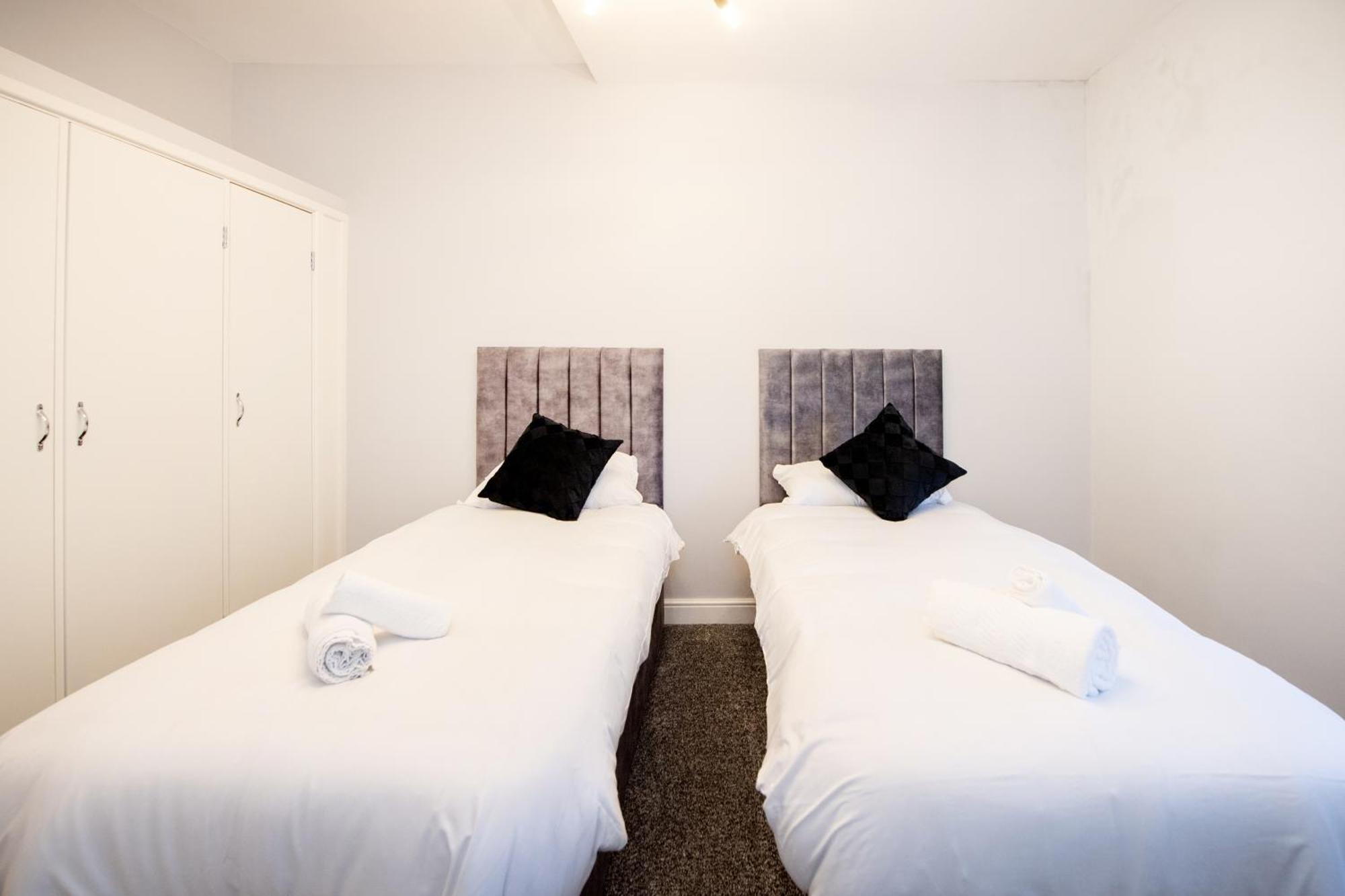 Benoit Apartments Manchester Bagian luar foto
