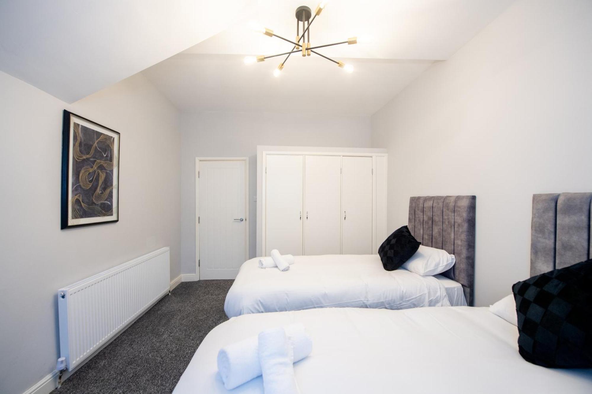 Benoit Apartments Manchester Bagian luar foto