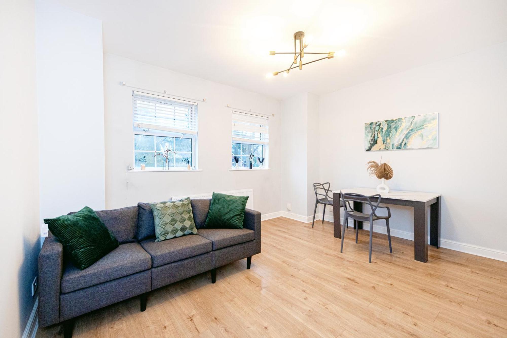 Benoit Apartments Manchester Bagian luar foto