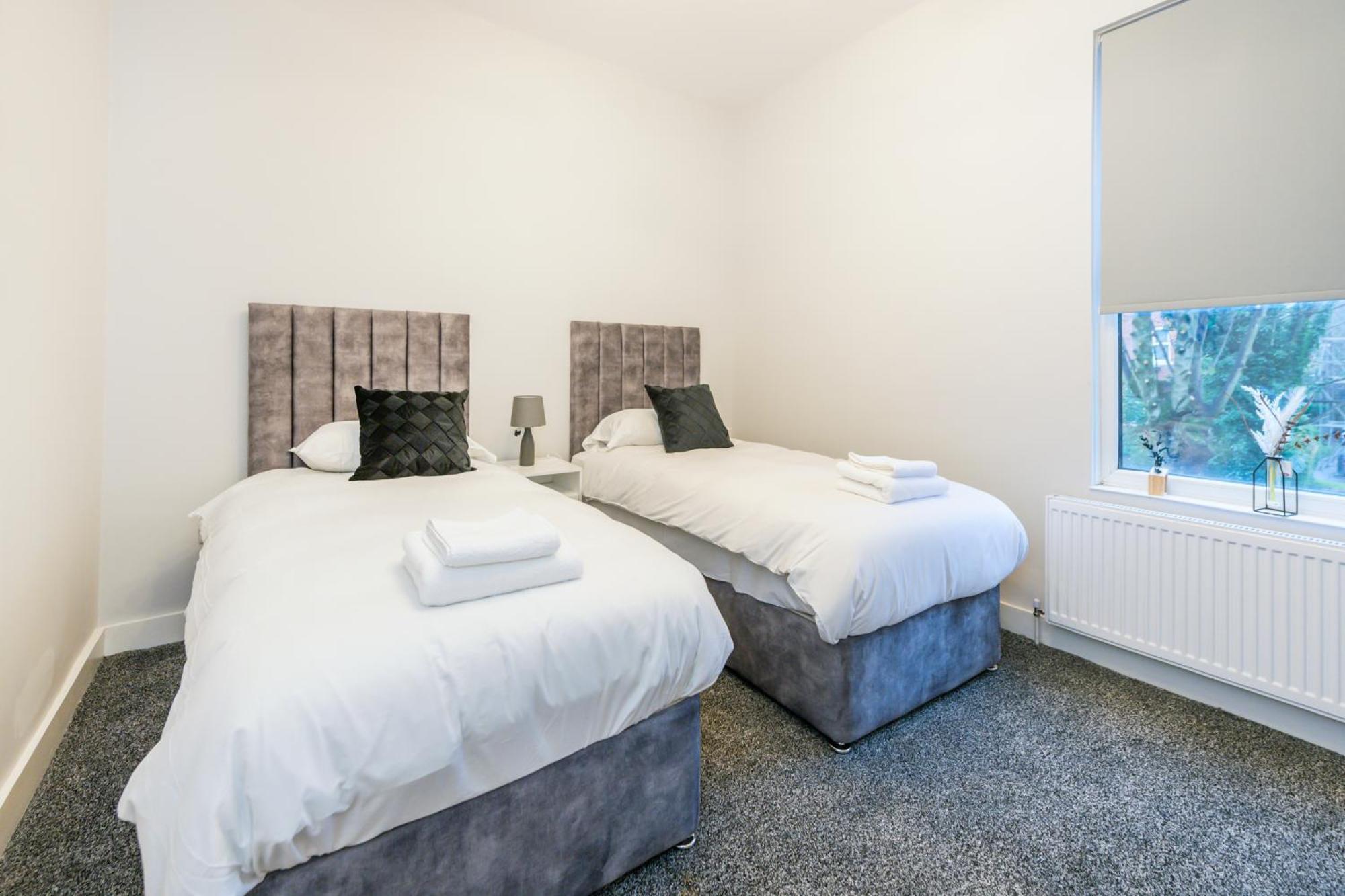 Benoit Apartments Manchester Bagian luar foto